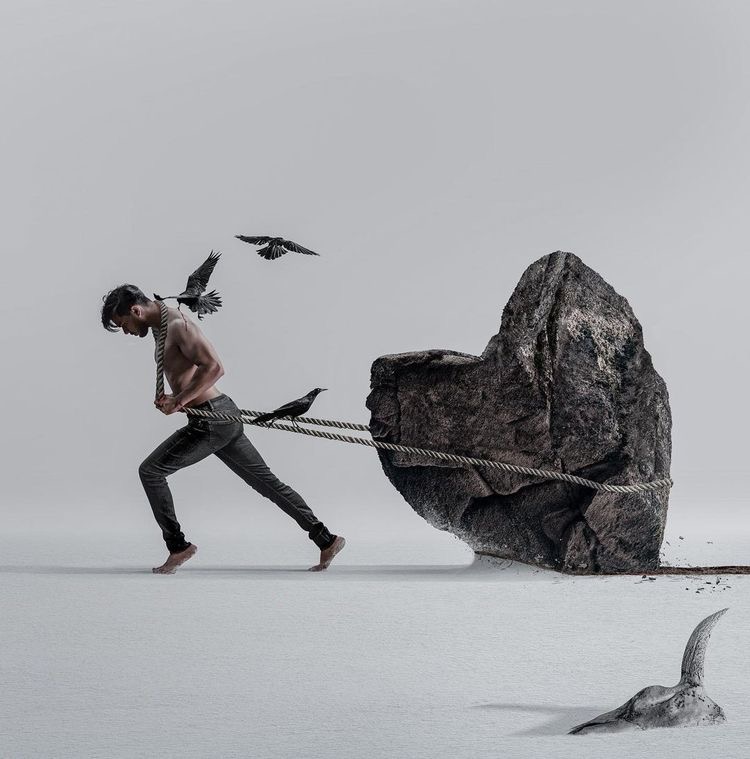 آنچه تو را نکُشد، قوی‌ترت می‌کند